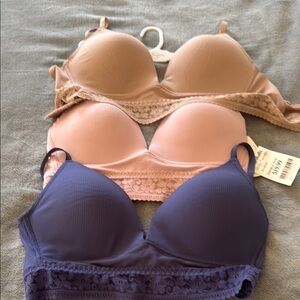 Women's Lace Trim Bras - Purple and Tan
